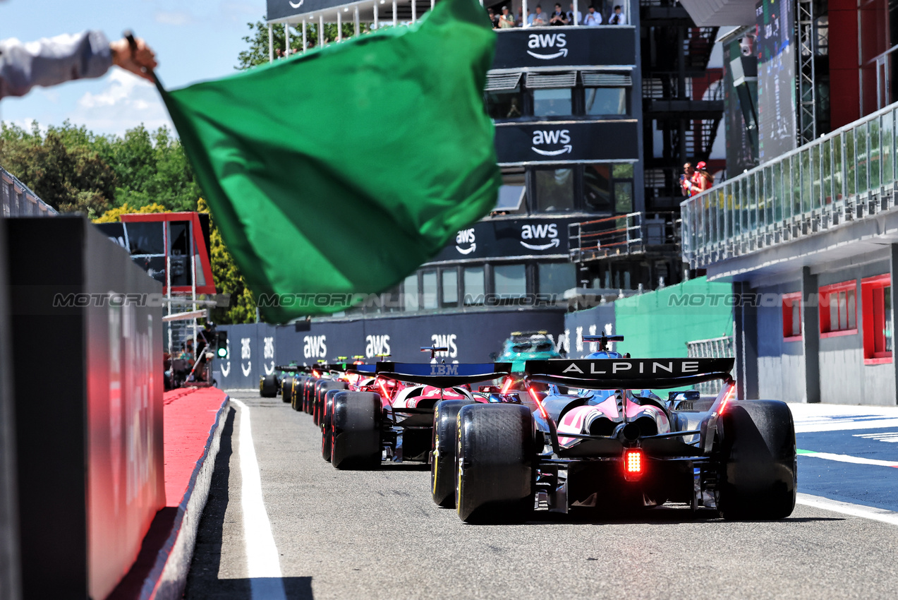 GP IMOLA, Pierre Gasly (FRA) Alpine F1 Team A525 leaves the pits.

16.05.2025. Formula 1 World Championship, Rd 7, Emilia Romagna Grand Prix, Imola, Italy, Practice Day.

- www.xpbimages.com, EMail: requests@xpbimages.com © Copyright: Charniaux / XPB Images