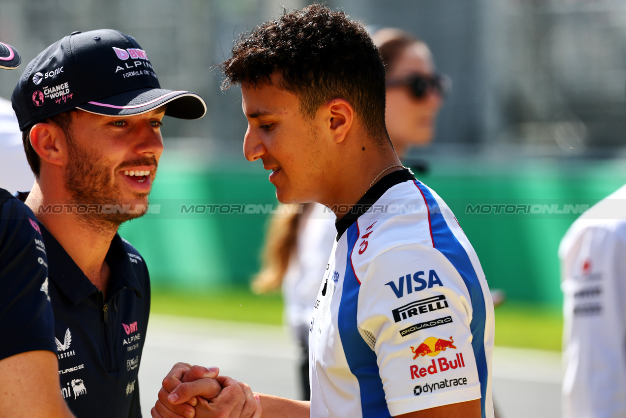 GP ITALIA, (L to R): Pierre Gasly (FRA) Alpine F1 Team with Isack Hadjar (FRA) Racing Bulls.

07.09.2025. Formula 1 World Championship, Rd 16, Italian Grand Prix, Monza, Italy, Gara Day.

- www.xpbimages.com, EMail: requests@xpbimages.com © Copyright: Batchelor / XPB Images