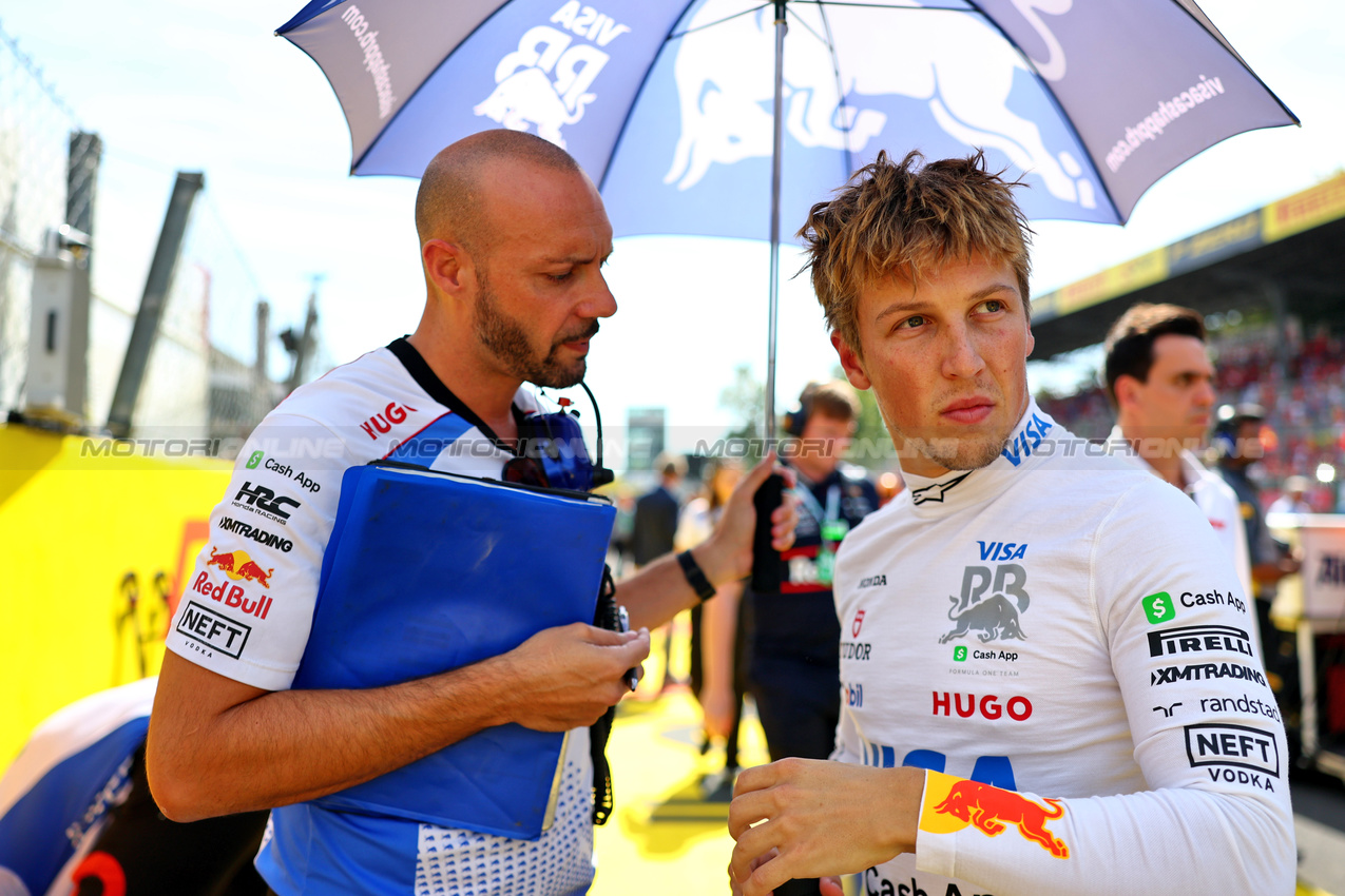 GP ITALIA, Liam Lawson (NZL) Racing Bulls on the grid.

07.09.2025. Formula 1 World Championship, Rd 16, Italian Grand Prix, Monza, Italy, Gara Day.

- www.xpbimages.com, EMail: requests@xpbimages.com © Copyright: Charniaux / XPB Images