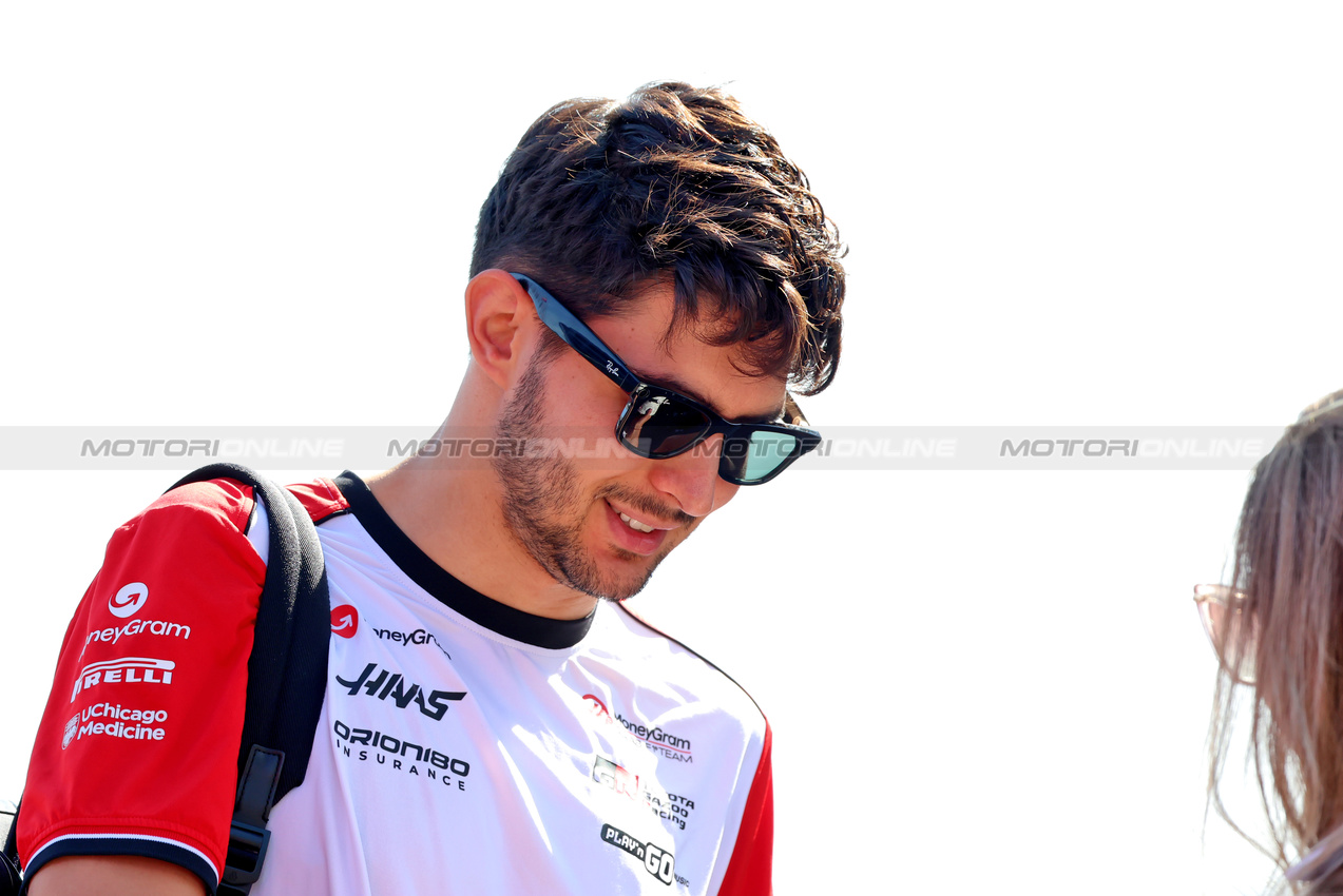 GP ITALIA, Esteban Ocon (FRA) Haas F1 Team.

07.09.2025. Formula 1 World Championship, Rd 16, Italian Grand Prix, Monza, Italy, Gara Day.

 - www.xpbimages.com, EMail: requests@xpbimages.com © Copyright: Rew / XPB Images