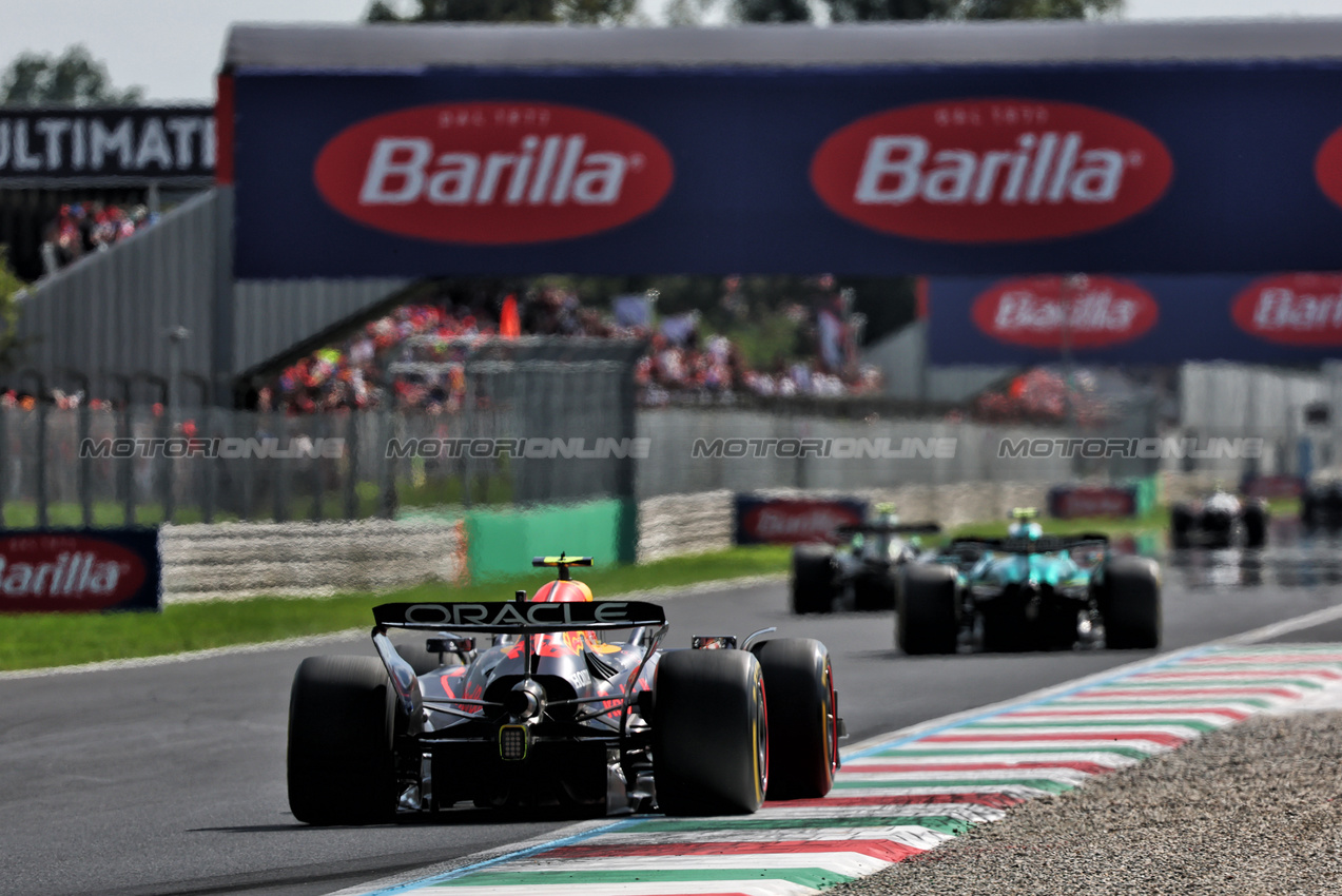 GP ITALIA, Yuki Tsunoda (JPN) Red Bull Racing RB21.

07.09.2025. Formula 1 World Championship, Rd 16, Italian Grand Prix, Monza, Italy, Gara Day.

- www.xpbimages.com, EMail: requests@xpbimages.com © Copyright: Batchelor / XPB Images