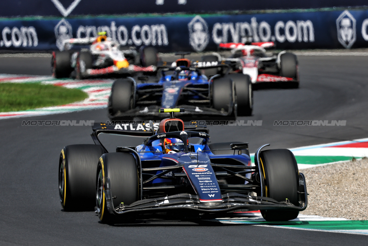 GP ITALIA, Carlos Sainz (ESP) Atlassian Williams Racing FW47.

07.09.2025. Formula 1 World Championship, Rd 16, Italian Grand Prix, Monza, Italy, Gara Day.

- www.xpbimages.com, EMail: requests@xpbimages.com © Copyright: Batchelor / XPB Images