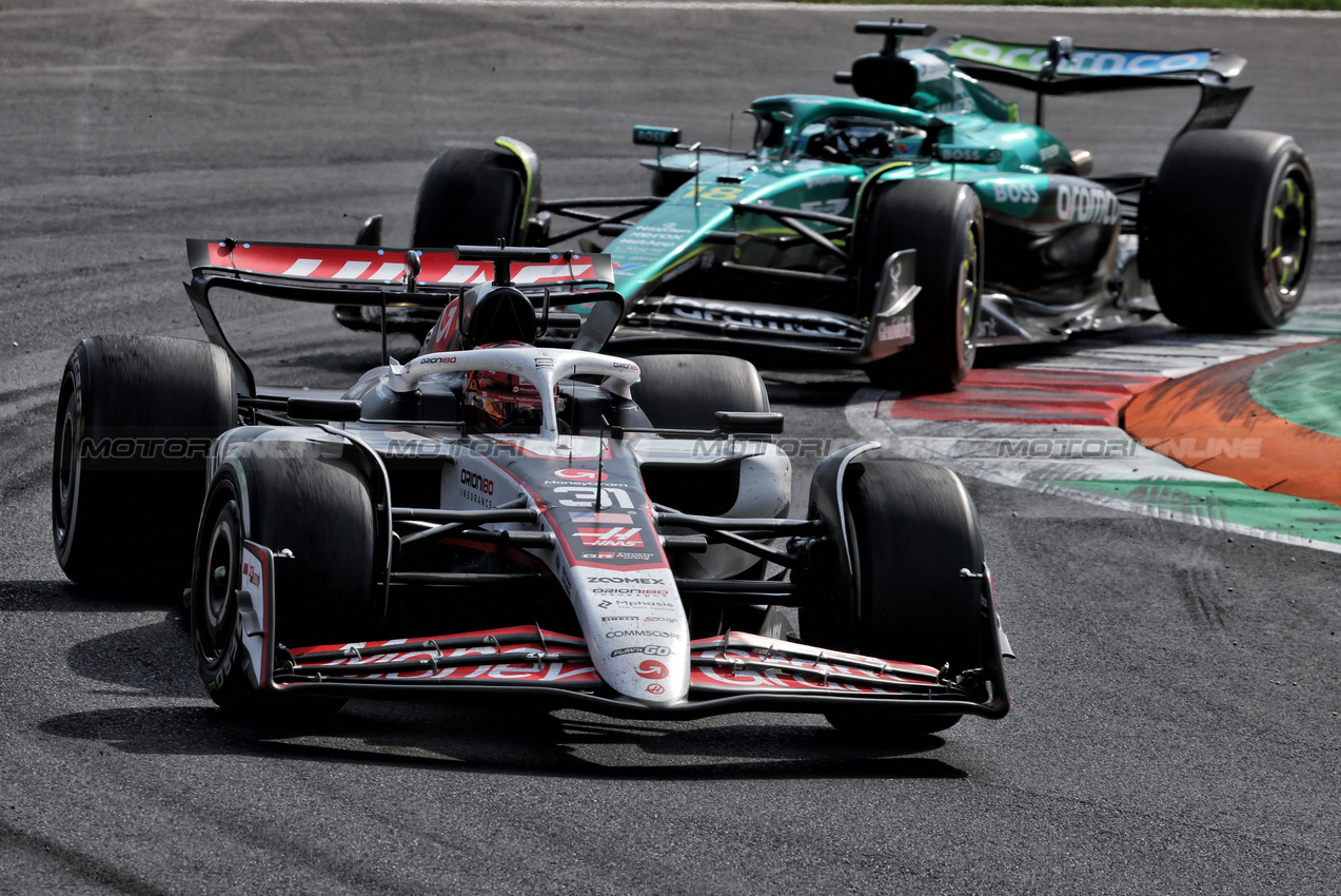 GP ITALIA, Esteban Ocon (FRA) Haas VF-25.

07.09.2025. Formula 1 World Championship, Rd 16, Italian Grand Prix, Monza, Italy, Gara Day.

- www.xpbimages.com, EMail: requests@xpbimages.com © Copyright: Charniaux / XPB Images