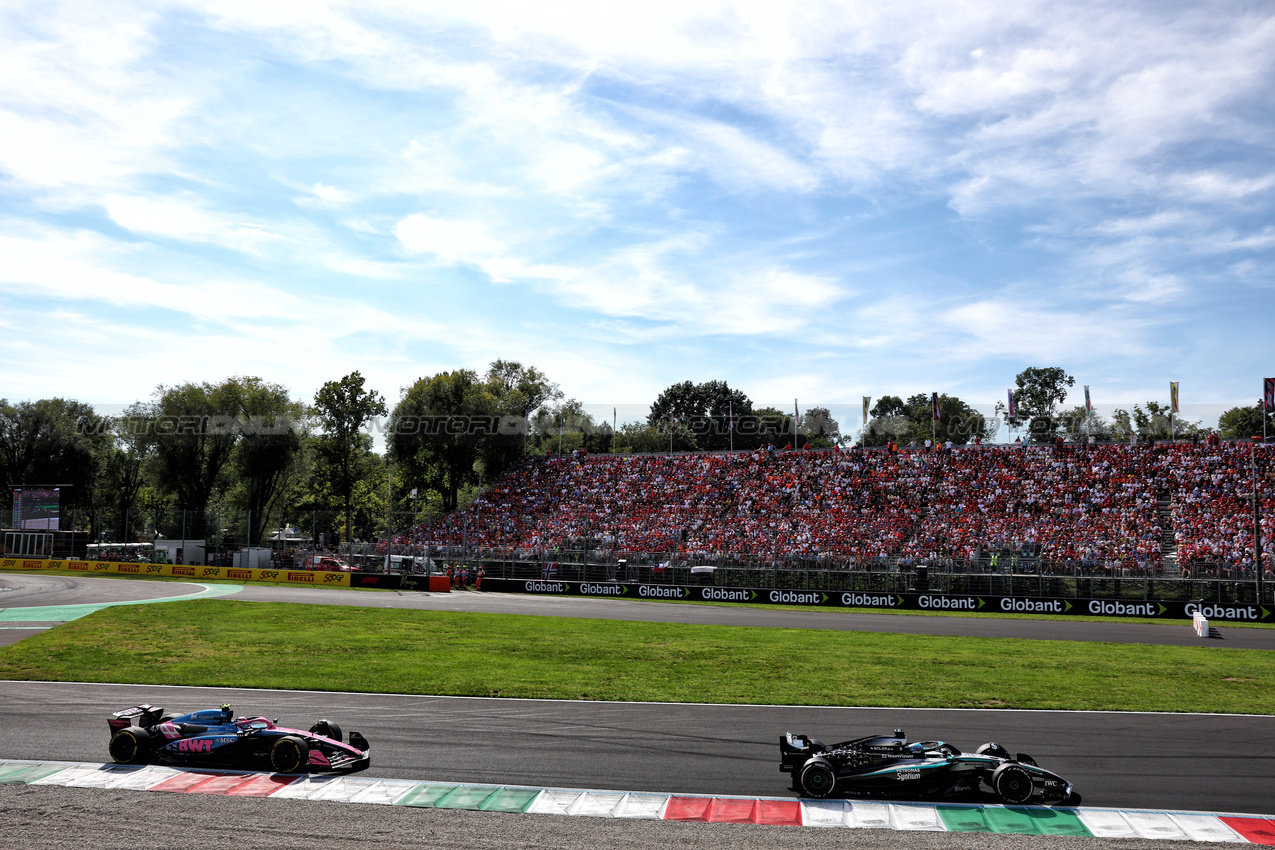 GP ITALIA, George Russell (GBR) Mercedes AMG F1 W16.

07.09.2025. Formula 1 World Championship, Rd 16, Italian Grand Prix, Monza, Italy, Gara Day.

- www.xpbimages.com, EMail: requests@xpbimages.com © Copyright: Charniaux / XPB Images