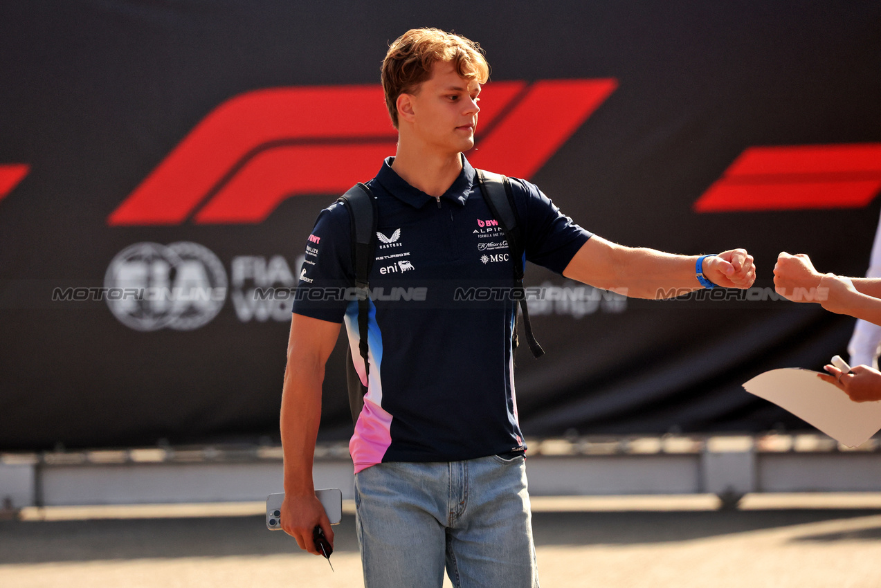 GP ITALIA, Paul Aron (EST) Alpine F1 Team Reserve Driver.

07.09.2025. Formula 1 World Championship, Rd 16, Italian Grand Prix, Monza, Italy, Gara Day.

- www.xpbimages.com, EMail: requests@xpbimages.com © Copyright: Bearne / XPB Images