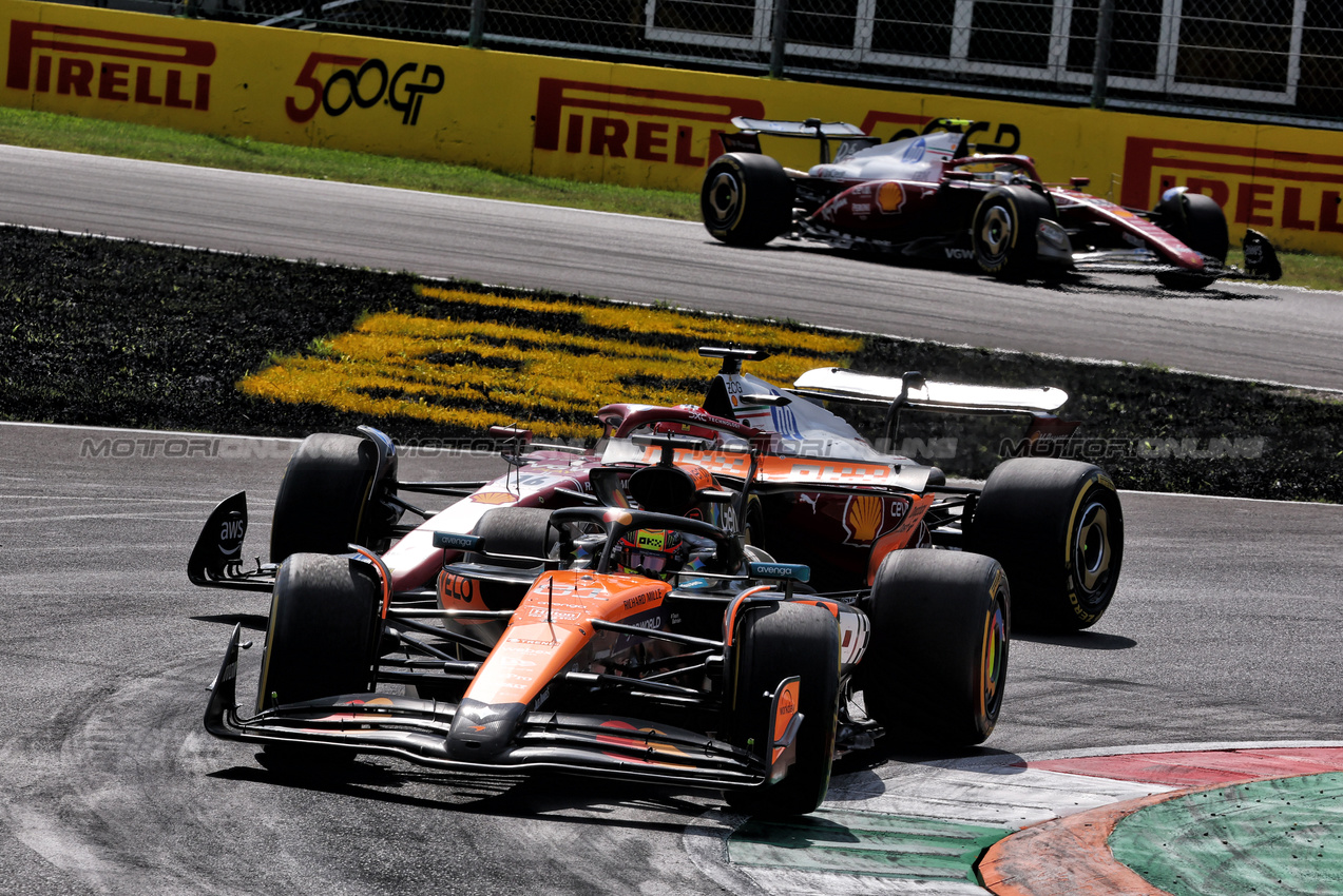 GP ITALIA, Oscar Piastri (AUS) McLaren MCL39.

07.09.2025. Formula 1 World Championship, Rd 16, Italian Grand Prix, Monza, Italy, Gara Day.

- www.xpbimages.com, EMail: requests@xpbimages.com © Copyright: Charniaux / XPB Images