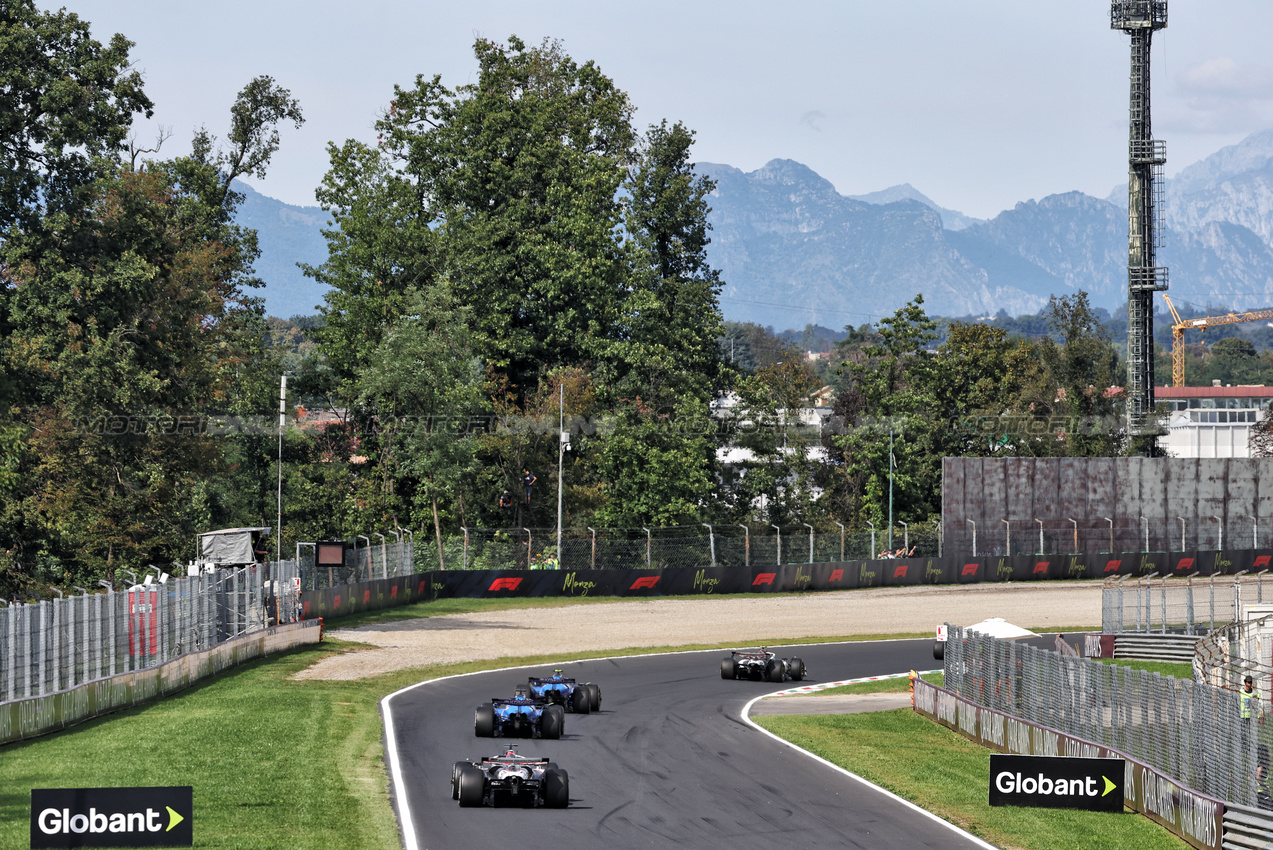 GP ITALIA, Isack Hadjar (FRA) Racing Bulls VCARB 02.

07.09.2025. Formula 1 World Championship, Rd 16, Italian Grand Prix, Monza, Italy, Gara Day.

- www.xpbimages.com, EMail: requests@xpbimages.com © Copyright: Bearne / XPB Images