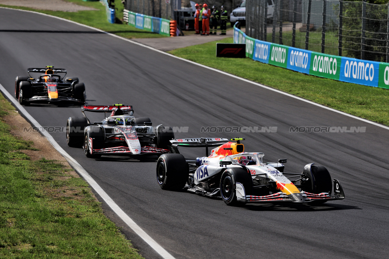 GP ITALIA, Liam Lawson (NZL) Racing Bulls VCARB 02.

07.09.2025. Formula 1 World Championship, Rd 16, Italian Grand Prix, Monza, Italy, Gara Day.

 - www.xpbimages.com, EMail: requests@xpbimages.com © Copyright: Rew / XPB Images