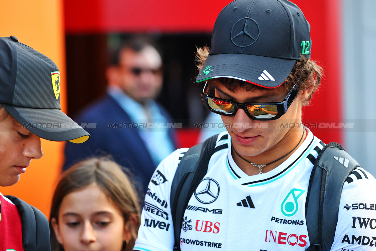 GP ITALIA, Andrea Kimi Antonelli (ITA) Mercedes AMG F1.

07.09.2025. Formula 1 World Championship, Rd 16, Italian Grand Prix, Monza, Italy, Gara Day.

- www.xpbimages.com, EMail: requests@xpbimages.com © Copyright: Batchelor / XPB Images