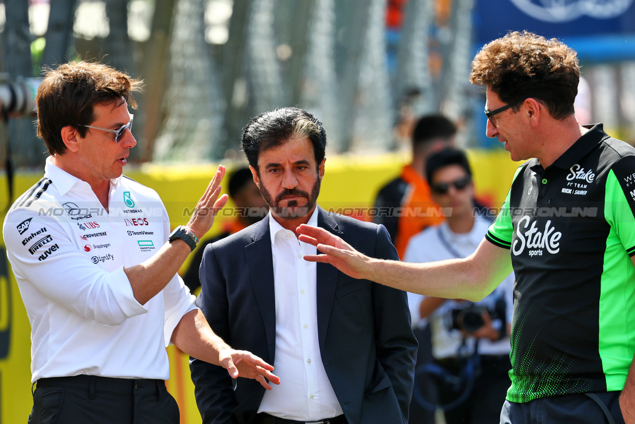 GP ITALIA, (L to R): Toto Wolff (GER) Mercedes AMG F1 Shareholder e Executive Director with Mohammed Bin Sulayem (UAE) FIA President e Mattia Binotto (ITA) Sauber Motorsport Chief Operating e Chief Technical Officer.

07.09.2025. Formula 1 World Championship, Rd 16, Italian Grand Prix, Monza, Italy, Gara Day.

- www.xpbimages.com, EMail: requests@xpbimages.com © Copyright: Batchelor / XPB Images