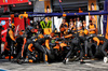 GP ITALIA, Lando Norris (GBR) McLaren MCL39 makes a pit stop.

07.09.2025. Formula 1 World Championship, Rd 16, Italian Grand Prix, Monza, Italy, Gara Day.

- www.xpbimages.com, EMail: requests@xpbimages.com © Copyright: Batchelor / XPB Images