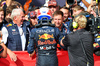 GP ITALIA, Gara winner Max Verstappen (NLD) Red Bull Racing celebrates with the team in parc ferme.

07.09.2025. Formula 1 World Championship, Rd 16, Italian Grand Prix, Monza, Italy, Gara Day.

- www.xpbimages.com, EMail: requests@xpbimages.com © Copyright: Batchelor / XPB Images