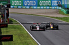 GP ITALIA, Oliver Bearman (GBR) Haas VF-25 e Yuki Tsunoda (JPN) Red Bull Racing RB21 battle for position.

07.09.2025. Formula 1 World Championship, Rd 16, Italian Grand Prix, Monza, Italy, Gara Day.

 - www.xpbimages.com, EMail: requests@xpbimages.com © Copyright: Rew / XPB Images