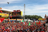 GP ITALIA, The podium (L to R): Lando Norris (GBR) McLaren, second; Max Verstappen (NLD) Red Bull Racing, vincitore; Oscar Piastri (AUS) McLaren, third.

07.09.2025. Formula 1 World Championship, Rd 16, Italian Grand Prix, Monza, Italy, Gara Day.

- www.xpbimages.com, EMail: requests@xpbimages.com © Copyright: Bearne / XPB Images