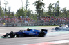 GP ITALIA, Carlos Sainz (ESP) Atlassian Williams Racing FW47 spins after colliding with Oliver Bearman (GBR) Haas VF-25.

07.09.2025. Formula 1 World Championship, Rd 16, Italian Grand Prix, Monza, Italy, Gara Day.

 - www.xpbimages.com, EMail: requests@xpbimages.com © Copyright: Coates / XPB Images