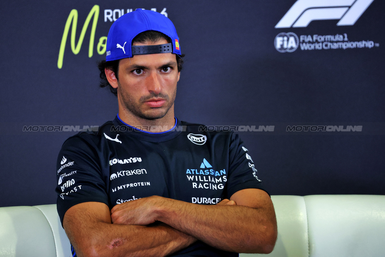 GP ITALIA, Carlos Sainz (ESP) Atlassian Williams Racing in the FIA Press Conference.

04.09.2025. Formula 1 World Championship, Rd 16, Italian Grand Prix, Monza, Italy, Preparation Day.

- www.xpbimages.com, EMail: requests@xpbimages.com © Copyright: Bearne / XPB Images