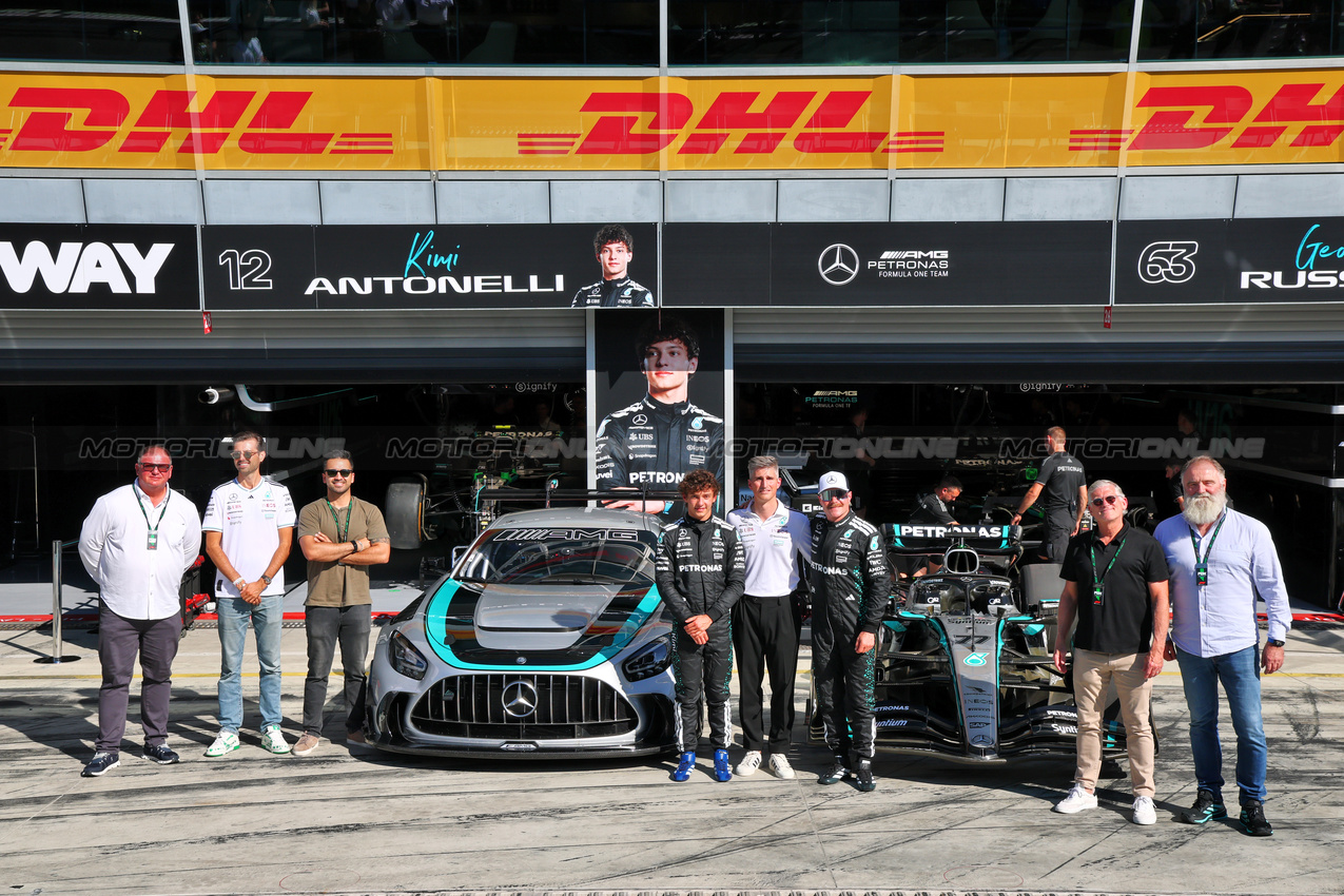 GP ITALIA, (L to R): Andrea Kimi Antonelli (ITA) Mercedes AMG F1 e Valtteri Bottas (FIN) Mercedes AMG F1 Reserve Driver with a Mercedes-AMG GT2 W16 e Mercedes AMG F1 W16.

04.09.2025. Formula 1 World Championship, Rd 16, Italian Grand Prix, Monza, Italy, Preparation Day.

- www.xpbimages.com, EMail: requests@xpbimages.com © Copyright: Batchelor / XPB Images