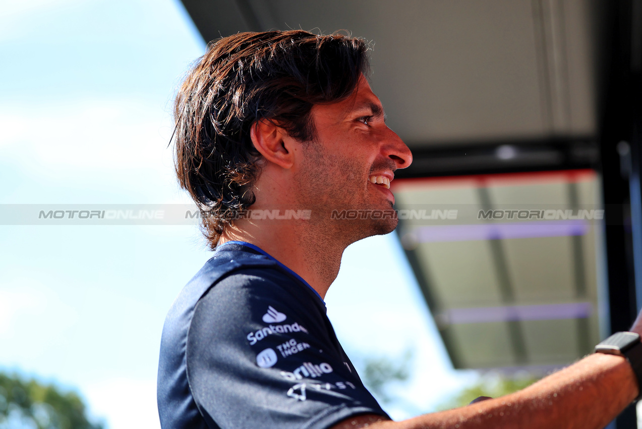 GP ITALIA, Carlos Sainz (ESP) Atlassian Williams Racing.

04.09.2025. Formula 1 World Championship, Rd 16, Italian Grand Prix, Monza, Italy, Preparation Day.

 - www.xpbimages.com, EMail: requests@xpbimages.com © Copyright: Rew / XPB Images
