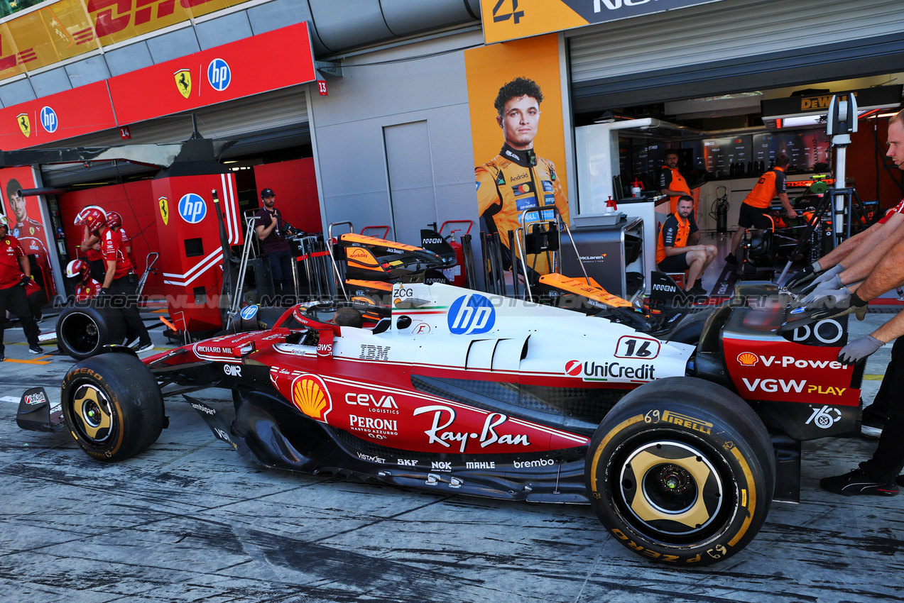 GP ITALIA, Ferrari SF-25 of Charles Leclerc (MON) - Niki Lauda tribute livery.

04.09.2025. Formula 1 World Championship, Rd 16, Italian Grand Prix, Monza, Italy, Preparation Day.

- www.xpbimages.com, EMail: requests@xpbimages.com © Copyright: Batchelor / XPB Images
