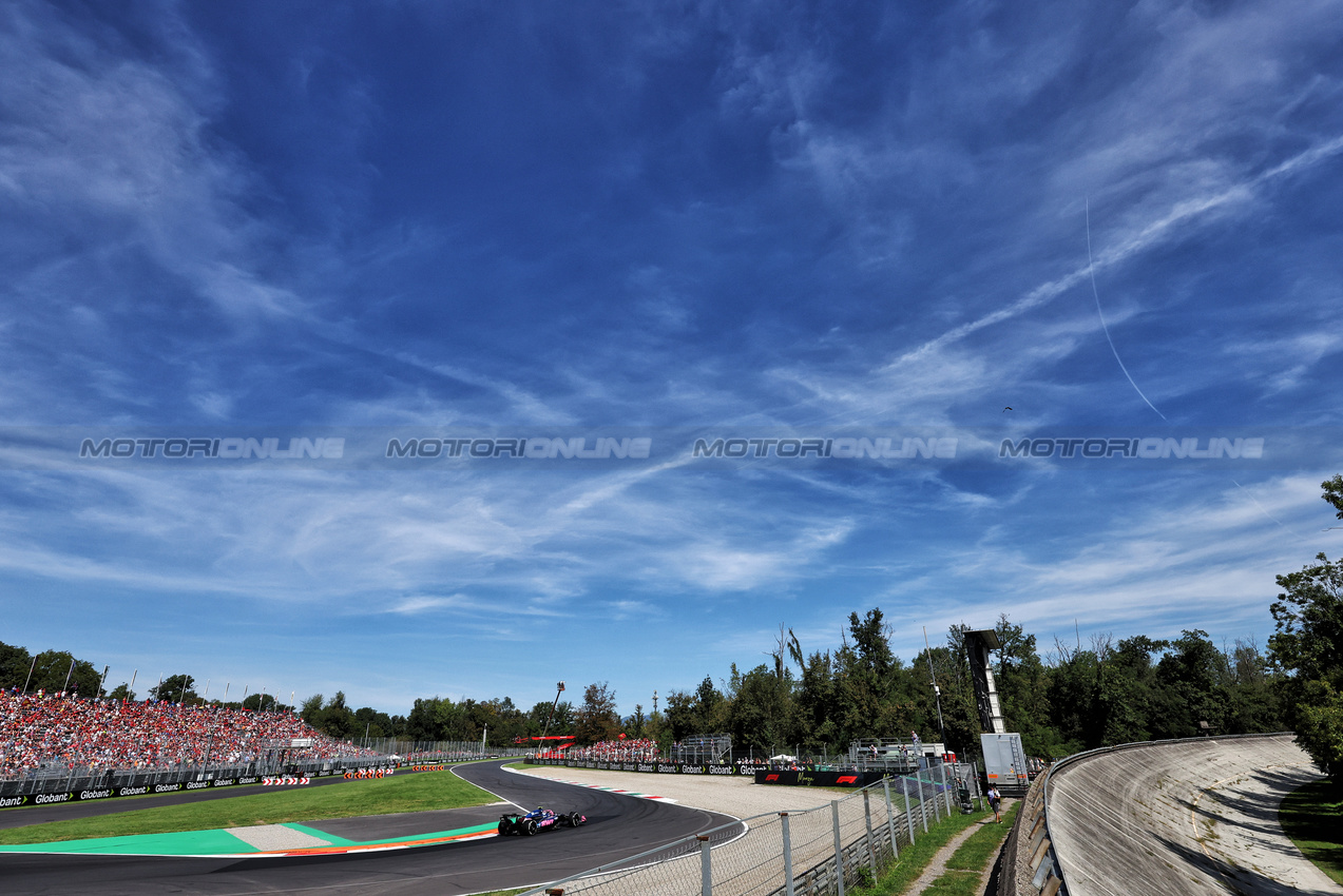 GP ITALIA, Franco Colapinto (ARG) Alpine F1 Team A525.

06.09.2025. Formula 1 World Championship, Rd 16, Italian Grand Prix, Monza, Italy, Qualifiche Day.

- www.xpbimages.com, EMail: requests@xpbimages.com © Copyright: Bearne / XPB Images