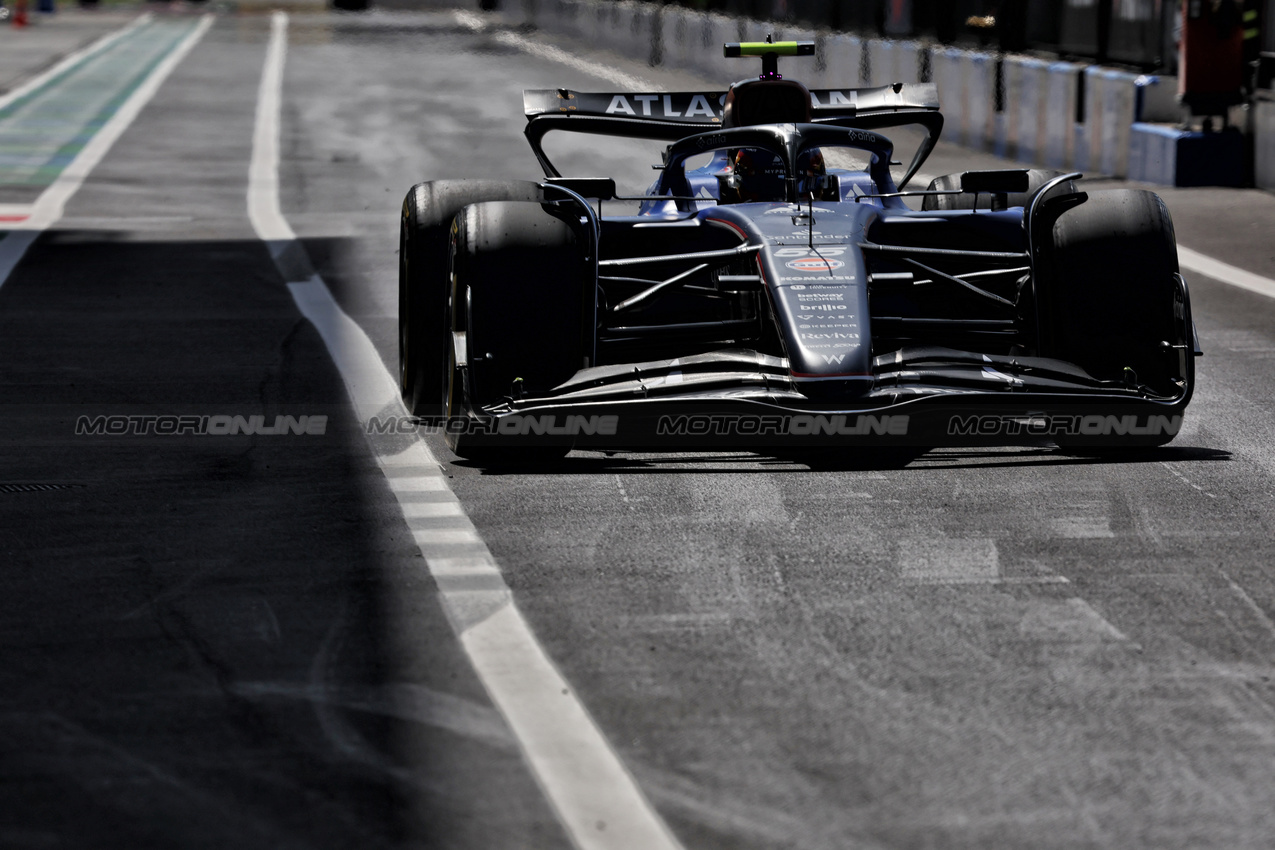 GP ITALIA, Carlos Sainz (ESP) Atlassian Williams Racing FW47.
06.09.2025. Formula 1 World Championship, Rd 16, Italian Grand Prix, Monza, Italy, Qualifiche Day.
- www.xpbimages.com, EMail: requests@xpbimages.com © Copyright: Bearne / XPB Images