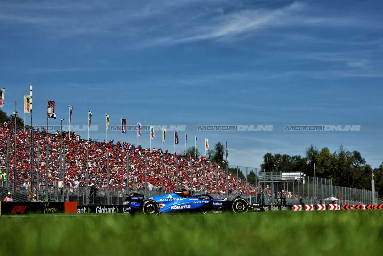 GP ITALIA, Carlos Sainz (ESP) Atlassian Williams Racing FW47.

06.09.2025. Formula 1 World Championship, Rd 16, Italian Grand Prix, Monza, Italy, Qualifiche Day.

- www.xpbimages.com, EMail: requests@xpbimages.com © Copyright: Charniaux / XPB Images