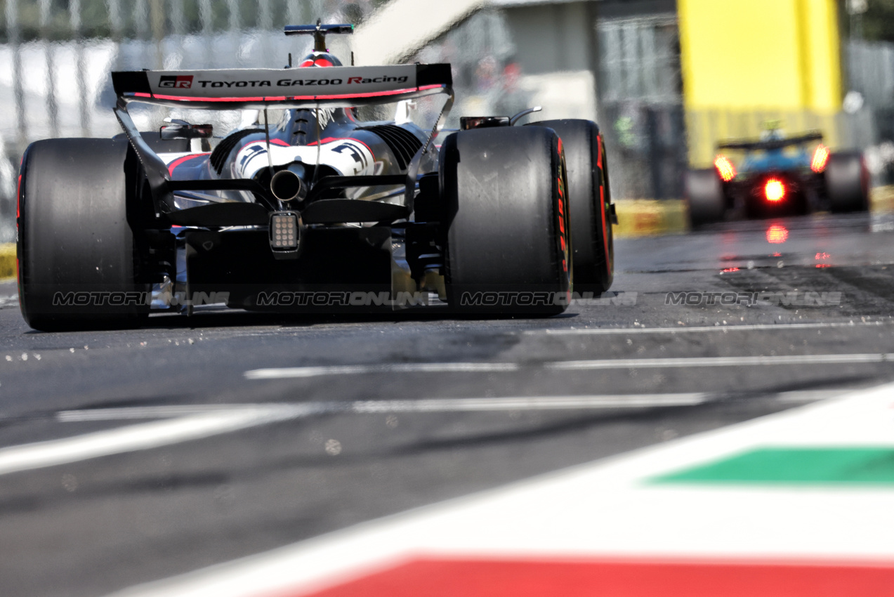 GP ITALIA, Esteban Ocon (FRA) Haas VF-25.

06.09.2025. Formula 1 World Championship, Rd 16, Italian Grand Prix, Monza, Italy, Qualifiche Day.

- www.xpbimages.com, EMail: requests@xpbimages.com © Copyright: Bearne / XPB Images