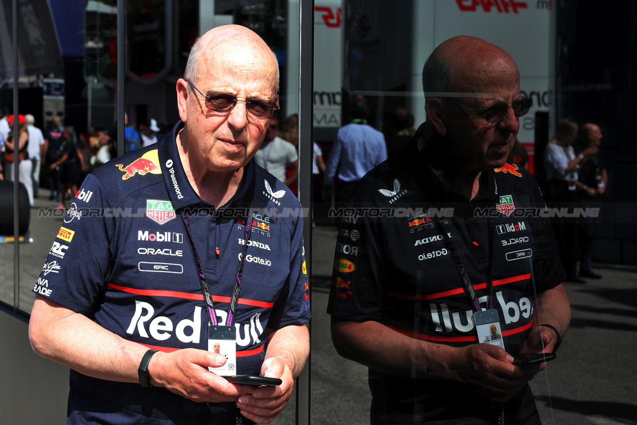 GP ITALIA, Eric Silbermann (GBR) Racing Bulls Press Officer.

06.09.2025. Formula 1 World Championship, Rd 16, Italian Grand Prix, Monza, Italy, Qualifiche Day.

- www.xpbimages.com, EMail: requests@xpbimages.com © Copyright: Bearne / XPB Images