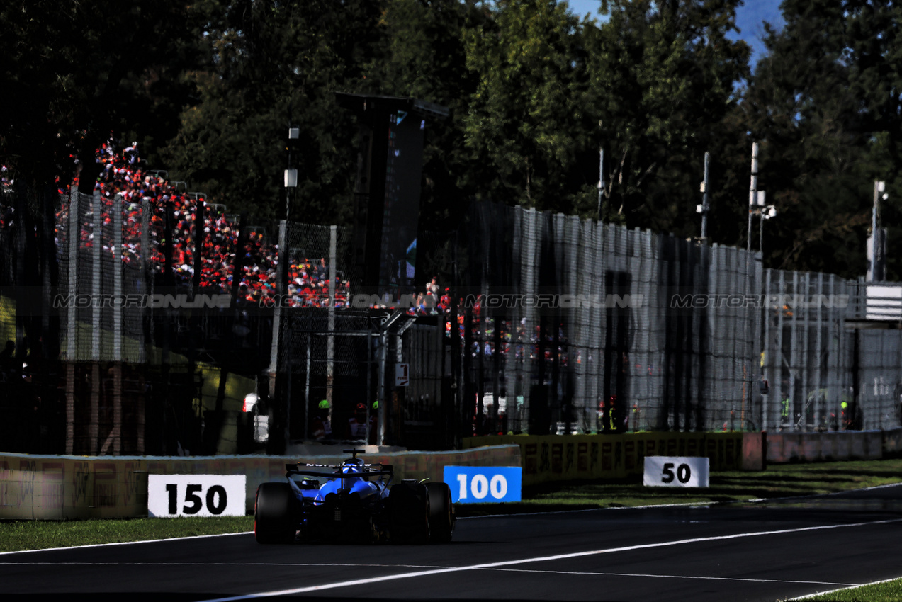 GP ITALIA, Alexander Albon (THA) Atlassian Williams Racing FW47.

06.09.2025. Formula 1 World Championship, Rd 16, Italian Grand Prix, Monza, Italy, Qualifiche Day.

- www.xpbimages.com, EMail: requests@xpbimages.com © Copyright: Charniaux / XPB Images