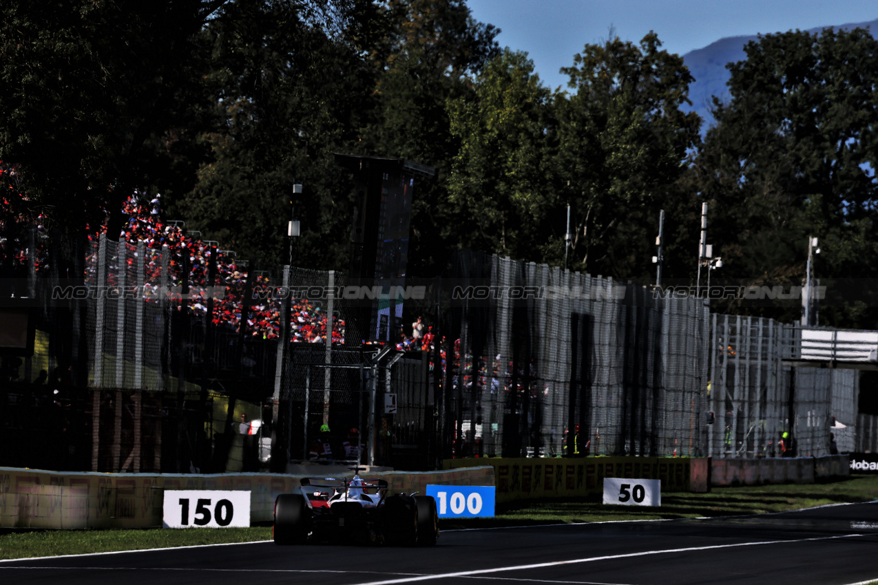 GP ITALIA, Charles Leclerc (MON) Ferrari SF-25.

06.09.2025. Formula 1 World Championship, Rd 16, Italian Grand Prix, Monza, Italy, Qualifiche Day.

- www.xpbimages.com, EMail: requests@xpbimages.com © Copyright: Charniaux / XPB Images