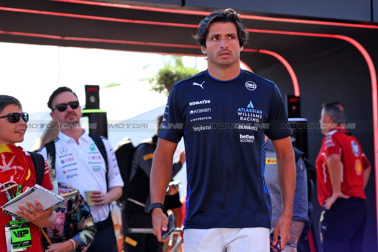 GP ITALIA, Carlos Sainz (ESP) Atlassian Williams Racing.

06.09.2025. Formula 1 World Championship, Rd 16, Italian Grand Prix, Monza, Italy, Qualifiche Day.

 - www.xpbimages.com, EMail: requests@xpbimages.com © Copyright: Rew / XPB Images
