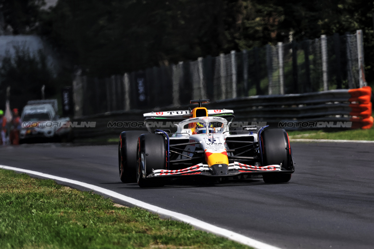 GP ITALIA, Isack Hadjar (FRA) Racing Bulls VCARB 02.

05.09.2025. Formula 1 World Championship, Rd 16, Italian Grand Prix, Monza, Italy, Practice Day.

- www.xpbimages.com, EMail: requests@xpbimages.com © Copyright: Bearne / XPB Images