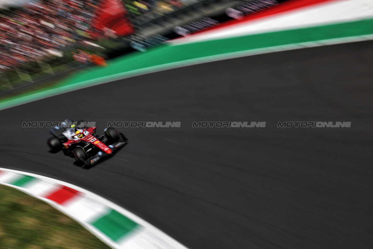 GP ITALIA, Lewis Hamilton (GBR) Ferrari SF-25.

05.09.2025. Formula 1 World Championship, Rd 16, Italian Grand Prix, Monza, Italy, Practice Day.

 - www.xpbimages.com, EMail: requests@xpbimages.com © Copyright: Rew / XPB Images