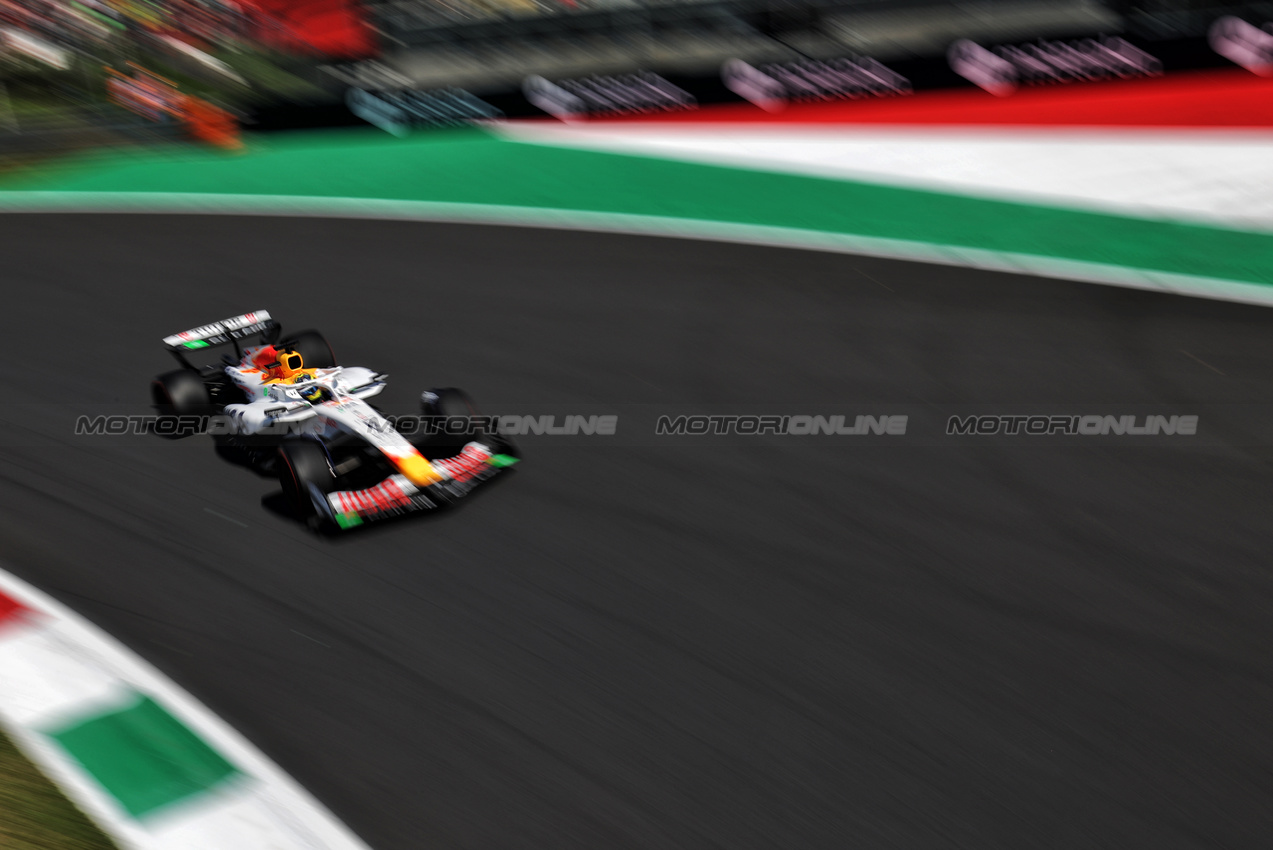 GP ITALIA, Isack Hadjar (FRA) Racing Bulls VCARB 02.

05.09.2025. Formula 1 World Championship, Rd 16, Italian Grand Prix, Monza, Italy, Practice Day.

 - www.xpbimages.com, EMail: requests@xpbimages.com © Copyright: Rew / XPB Images