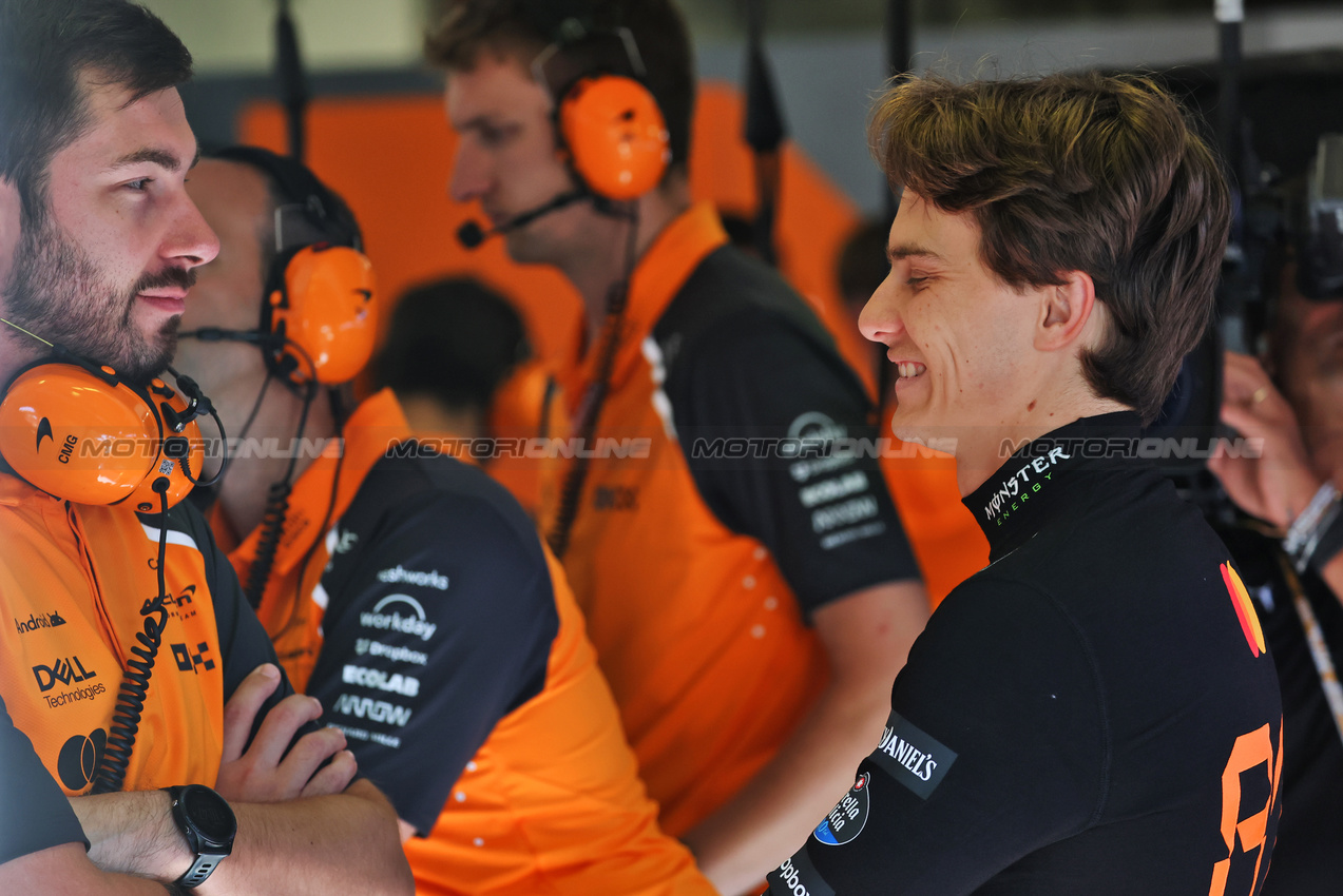 GP ITALIA, Oscar Piastri (AUS) McLaren.

05.09.2025. Formula 1 World Championship, Rd 16, Italian Grand Prix, Monza, Italy, Practice Day.

- www.xpbimages.com, EMail: requests@xpbimages.com © Copyright: Batchelor / XPB Images