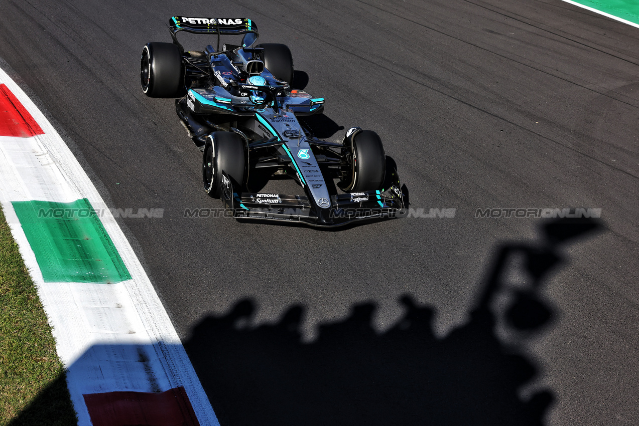 GP ITALIA, George Russell (GBR) Mercedes AMG F1 W16.

05.09.2025. Formula 1 World Championship, Rd 16, Italian Grand Prix, Monza, Italy, Practice Day.

- www.xpbimages.com, EMail: requests@xpbimages.com © Copyright: Bearne / XPB Images