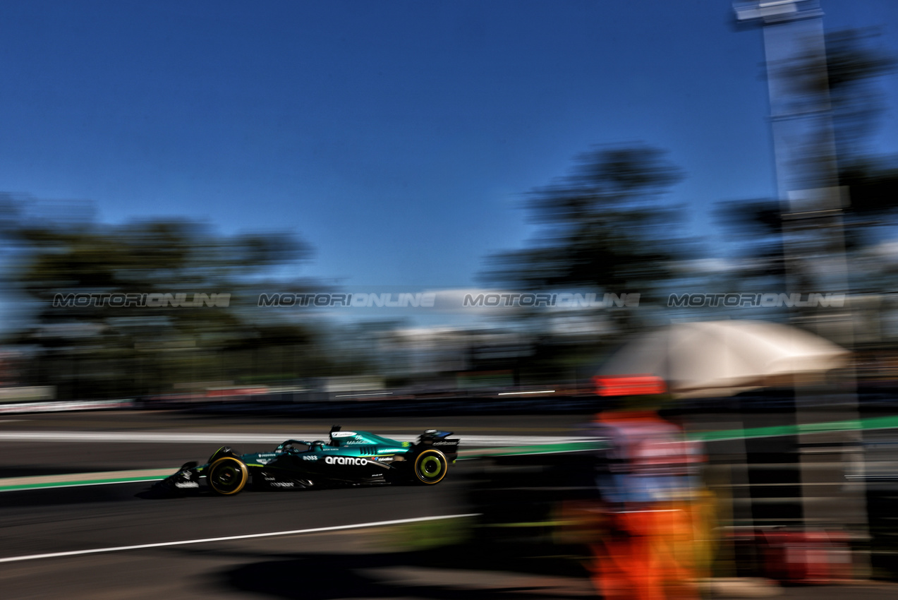 GP ITALIA, Lance Stroll (CDN) Aston Martin F1 Team AMR25.

05.09.2025. Formula 1 World Championship, Rd 16, Italian Grand Prix, Monza, Italy, Practice Day.

- www.xpbimages.com, EMail: requests@xpbimages.com © Copyright: Charniaux / XPB Images