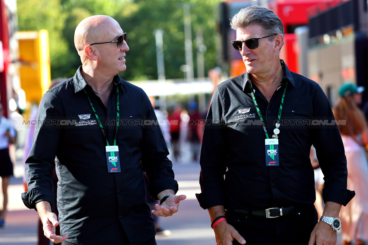 GP ITALIA, (L to R): Dan Towriss (USA) Cadillac F1 Team e TWG Motorsports CEO with Graeme Lowdon (GBR) Cadillac Formula 1 Team, Team Principal.

05.09.2025. Formula 1 World Championship, Rd 16, Italian Grand Prix, Monza, Italy, Practice Day.

- www.xpbimages.com, EMail: requests@xpbimages.com © Copyright: Batchelor / XPB Images