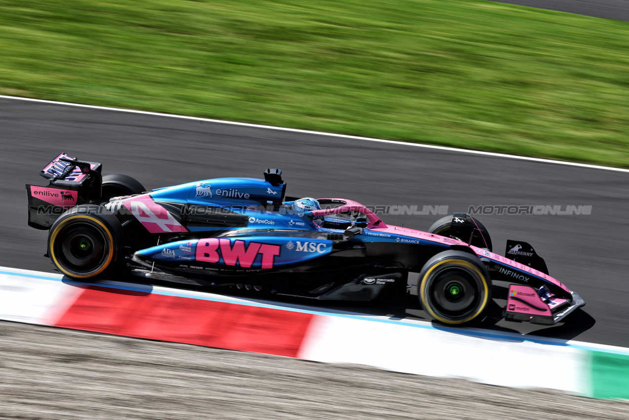 GP ITALIA, Pierre Gasly (FRA) Alpine F1 Team A525.

05.09.2025. Formula 1 World Championship, Rd 16, Italian Grand Prix, Monza, Italy, Practice Day.

- www.xpbimages.com, EMail: requests@xpbimages.com © Copyright: Charniaux / XPB Images