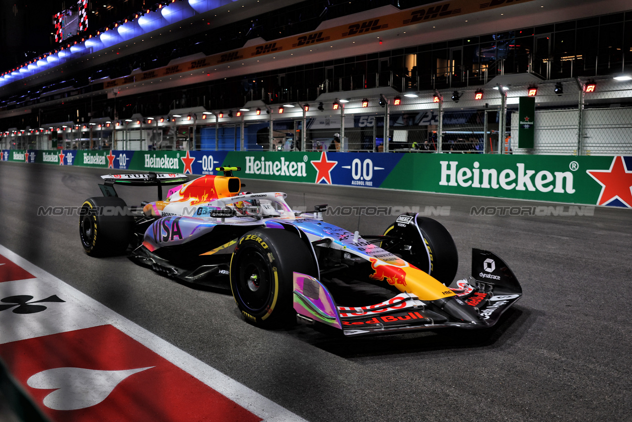 GP LAS VEGAS, Liam Lawson (NZL) Racing Bulls VCARB 02.

20.11.2025. Formula 1 World Championship, Rd 22, Las Vegas Grand Prix, Las Vegas, Nevada, USA, Practice Day

- www.xpbimages.com, EMail: requests@xpbimages.com © Copyright: Charniaux / XPB Images