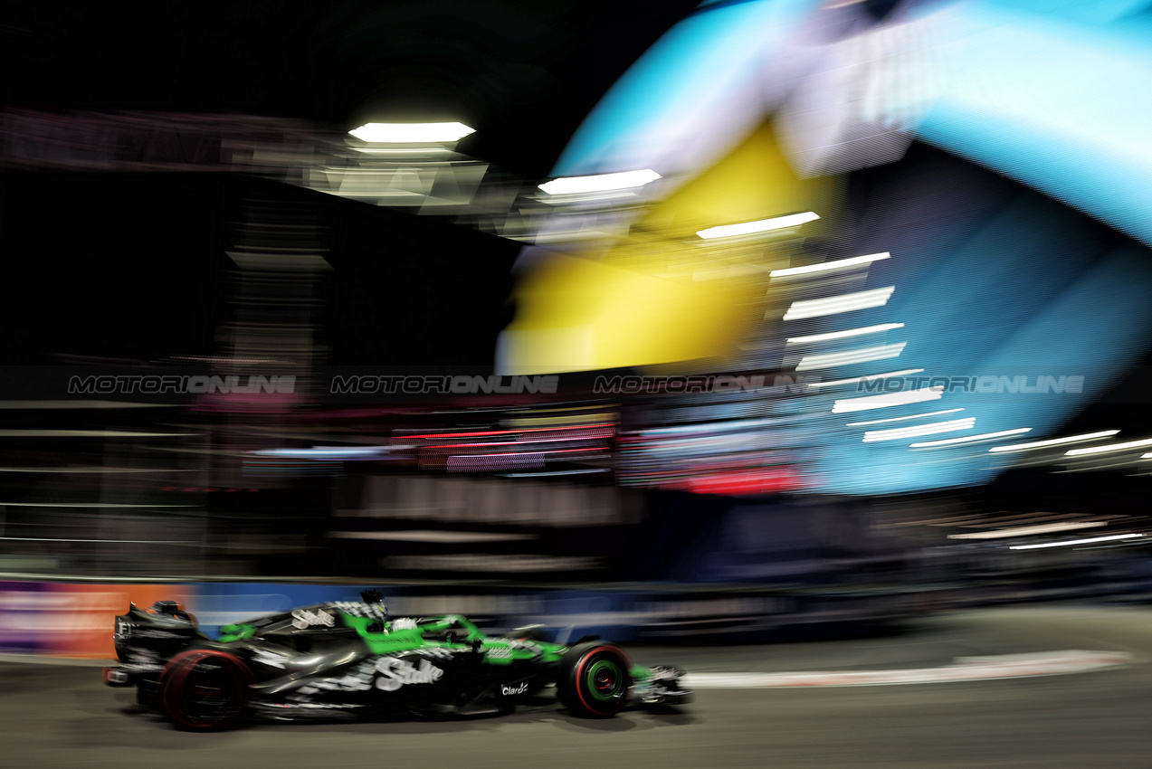 GP LAS VEGAS, Nico Hulkenberg (GER) Sauber C45.
20.11.2025. Formula 1 World Championship, Rd 22, Las Vegas Grand Prix, Las Vegas, Nevada, USA, Practice Day
- www.xpbimages.com, EMail: requests@xpbimages.com © Copyright: Bearne / XPB Images