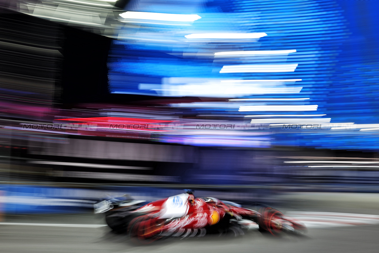 GP LAS VEGAS, Charles Leclerc (MON) Ferrari SF-25.
20.11.2025. Formula 1 World Championship, Rd 22, Las Vegas Grand Prix, Las Vegas, Nevada, USA, Practice Day
- www.xpbimages.com, EMail: requests@xpbimages.com © Copyright: Bearne / XPB Images
