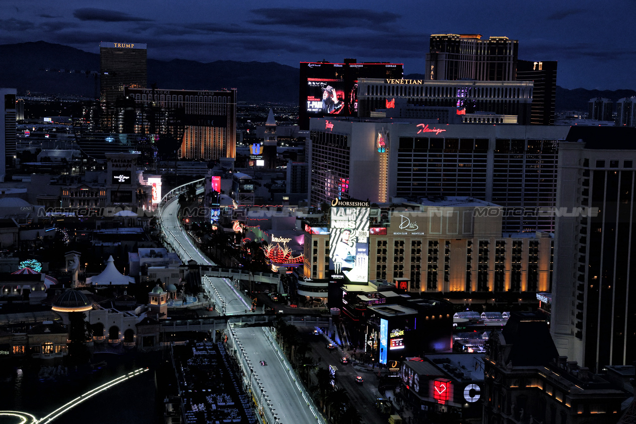 GP LAS VEGAS, Franco Colapinto (ARG) Alpine F1 Team A525.

20.11.2025. Formula 1 World Championship, Rd 22, Las Vegas Grand Prix, Las Vegas, Nevada, USA, Practice Day

- www.xpbimages.com, EMail: requests@xpbimages.com © Copyright: Moy / XPB Images