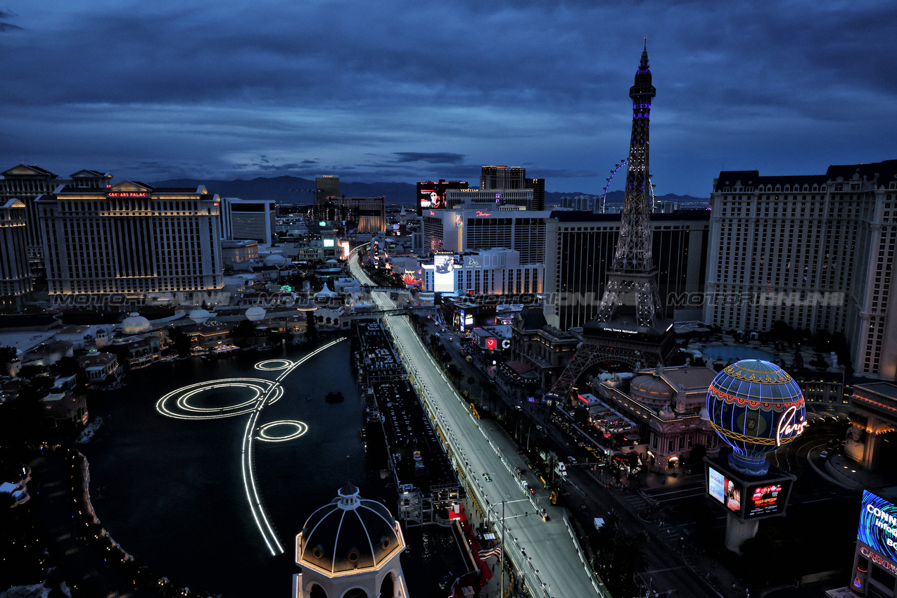 GP LAS VEGAS, Gabriel Bortoleto (BRA) Sauber C45.
20.11.2025. Formula 1 World Championship, Rd 22, Las Vegas Grand Prix, Las Vegas, Nevada, USA, Practice Day
- www.xpbimages.com, EMail: requests@xpbimages.com © Copyright: Moy / XPB Images