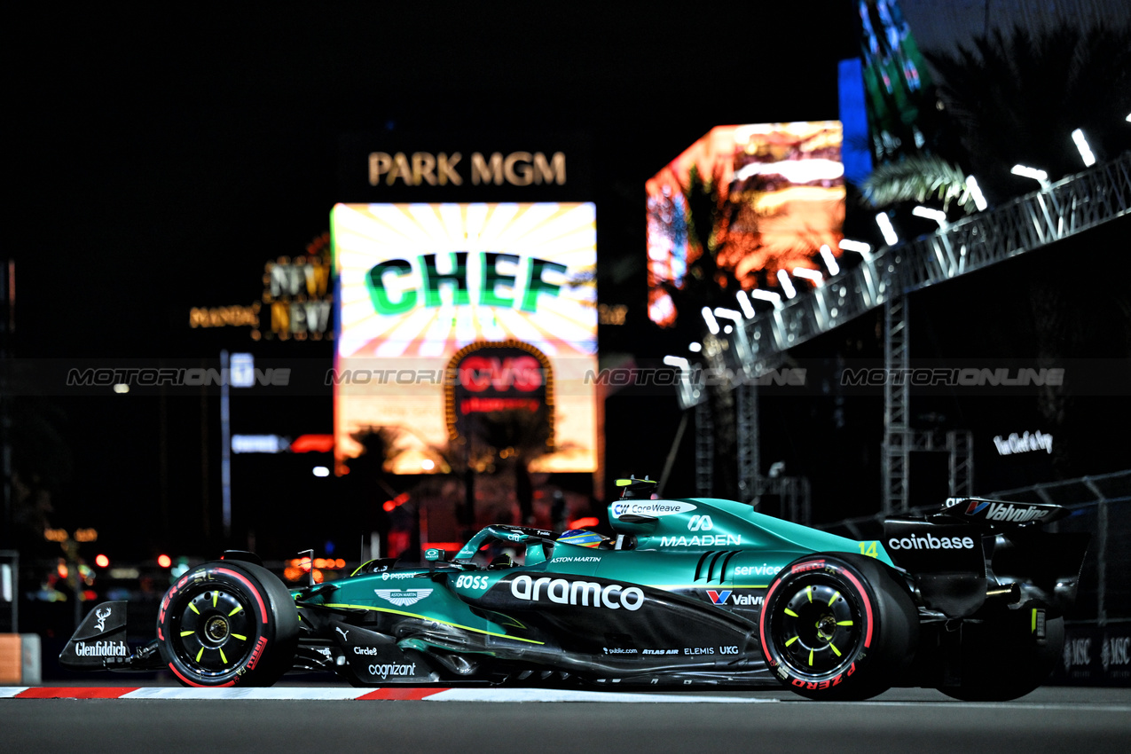 GP LAS VEGAS, Fernando Alonso (ESP) Aston Martin F1 Team AMR25.

20.11.2025. Formula 1 World Championship, Rd 22, Las Vegas Grand Prix, Las Vegas, Nevada, USA, Practice Day

- www.xpbimages.com, EMail: requests@xpbimages.com © Copyright: Price	/ XPB Images