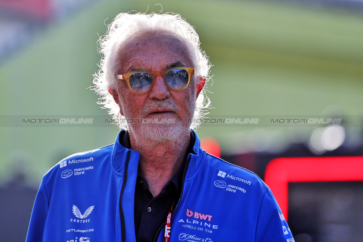 GP LAS VEGAS, Flavio Briatore (ITA) Alpine F1 Team Executive Advisor.

20.11.2025. Formula 1 World Championship, Rd 22, Las Vegas Grand Prix, Las Vegas, Nevada, USA, Practice Day

- www.xpbimages.com, EMail: requests@xpbimages.com © Copyright: Moy / XPB Images