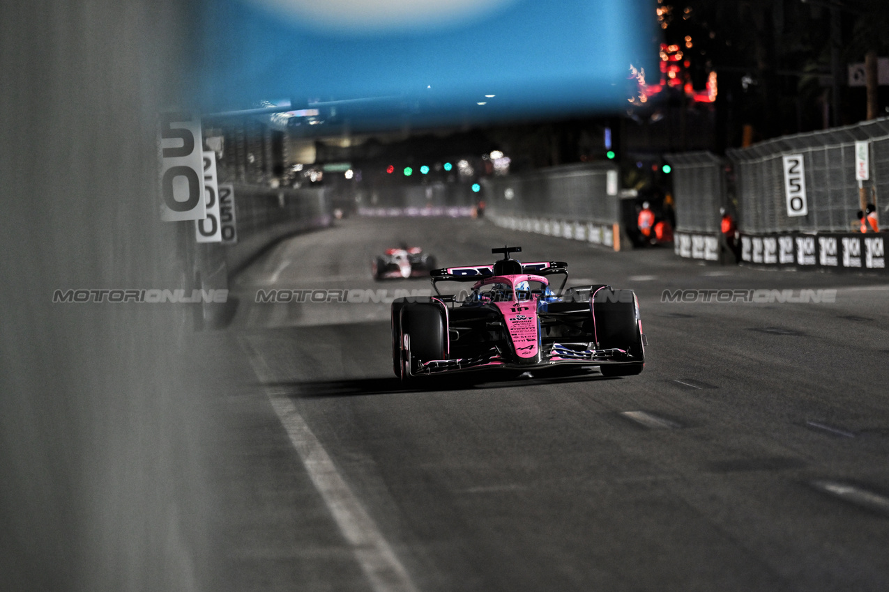 GP LAS VEGAS, Pierre Gasly (FRA) Alpine F1 Team A525.

20.11.2025. Formula 1 World Championship, Rd 22, Las Vegas Grand Prix, Las Vegas, Nevada, USA, Practice Day

- www.xpbimages.com, EMail: requests@xpbimages.com © Copyright: Price	/ XPB Images