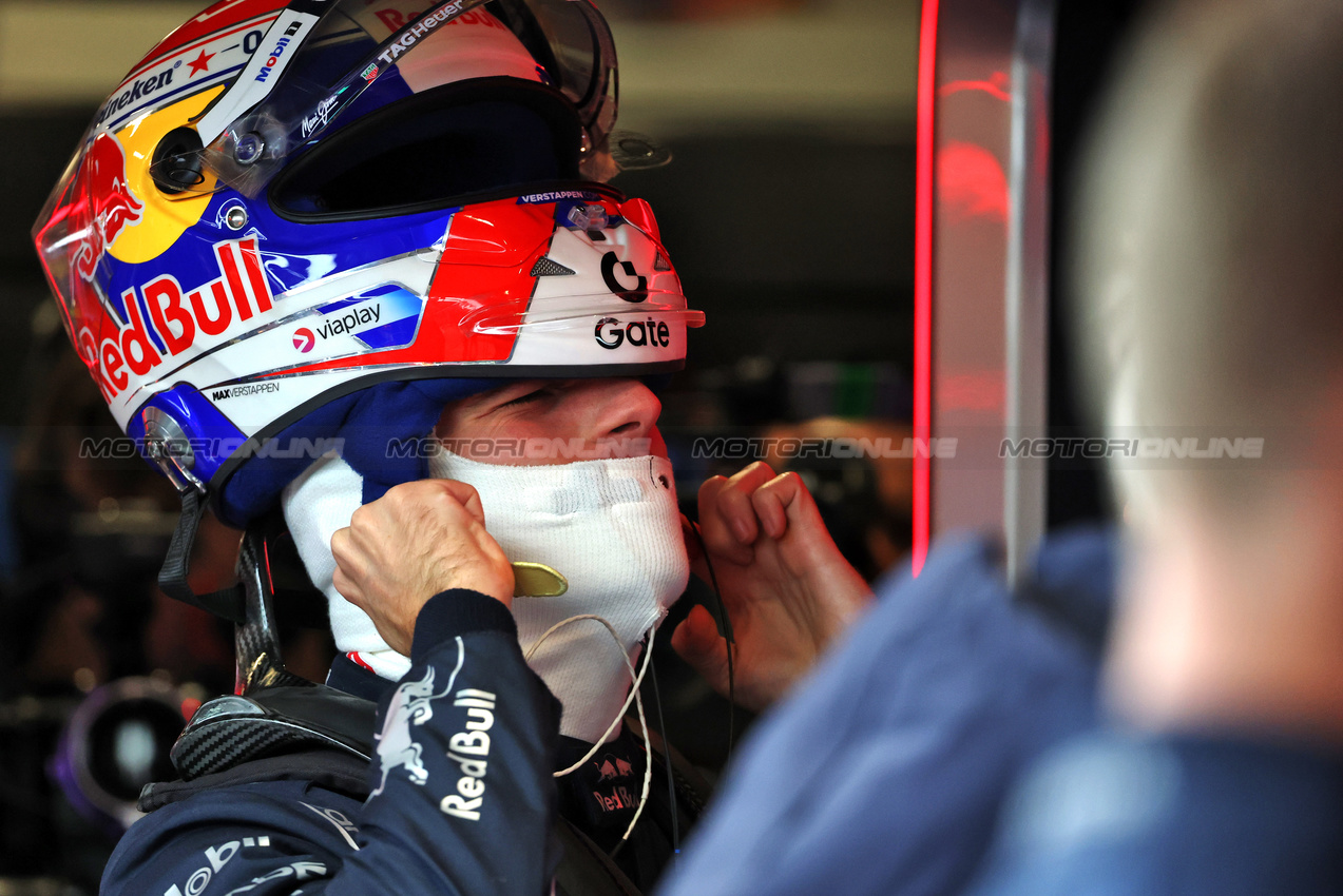 GP LAS VEGAS, Max Verstappen (NLD) Red Bull Racing.
20.11.2025. Formula 1 World Championship, Rd 22, Las Vegas Grand Prix, Las Vegas, Nevada, USA, Practice Day
- www.xpbimages.com, EMail: requests@xpbimages.com © Copyright: Batchelor / XPB Images
