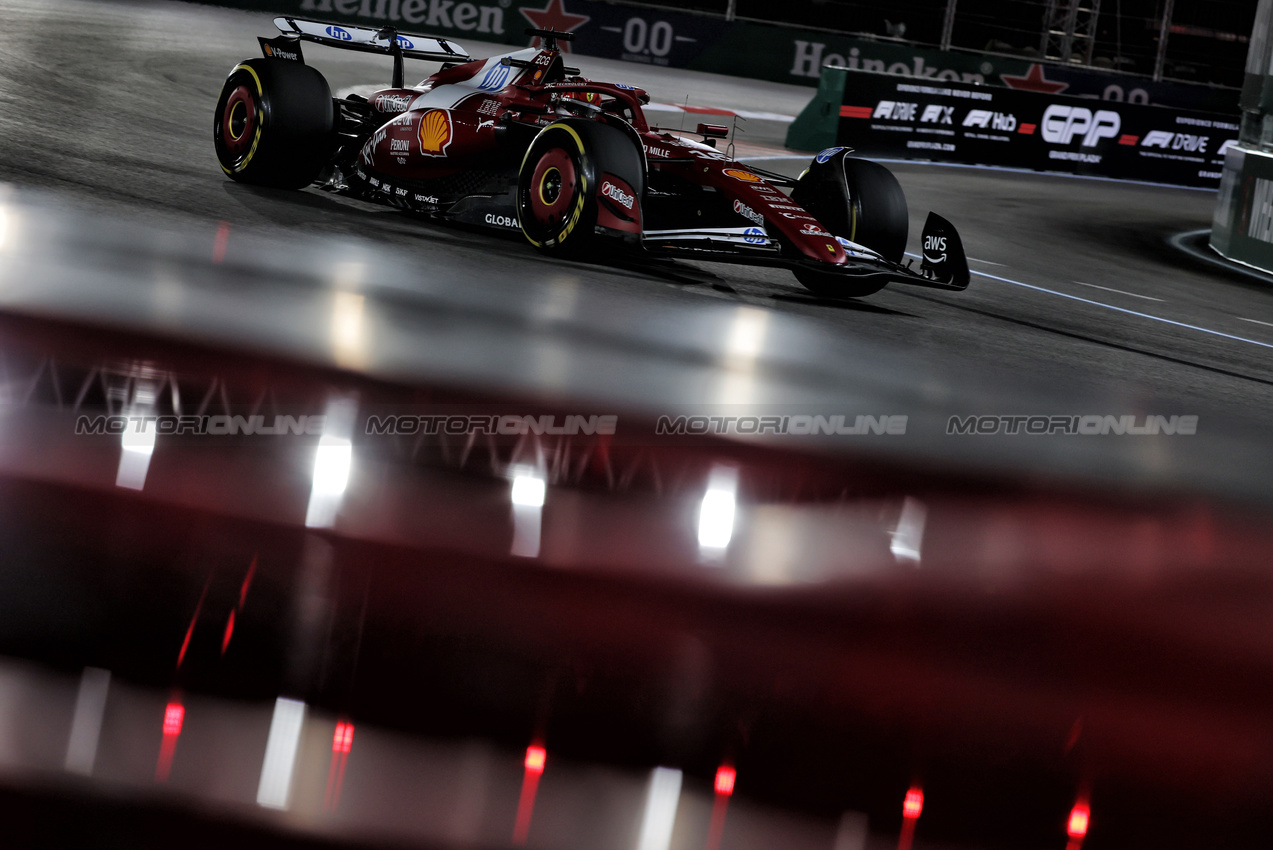 GP LAS VEGAS, Charles Leclerc (MON) Ferrari SF-25.
20.11.2025. Formula 1 World Championship, Rd 22, Las Vegas Grand Prix, Las Vegas, Nevada, USA, Practice Day
- www.xpbimages.com, EMail: requests@xpbimages.com © Copyright: Charniaux / XPB Images