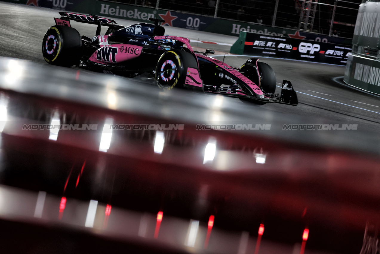 GP LAS VEGAS, Pierre Gasly (FRA) Alpine F1 Team A525.

20.11.2025. Formula 1 World Championship, Rd 22, Las Vegas Grand Prix, Las Vegas, Nevada, USA, Practice Day

- www.xpbimages.com, EMail: requests@xpbimages.com © Copyright: Charniaux / XPB Images